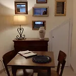 Civico 10 Konukevi 3*